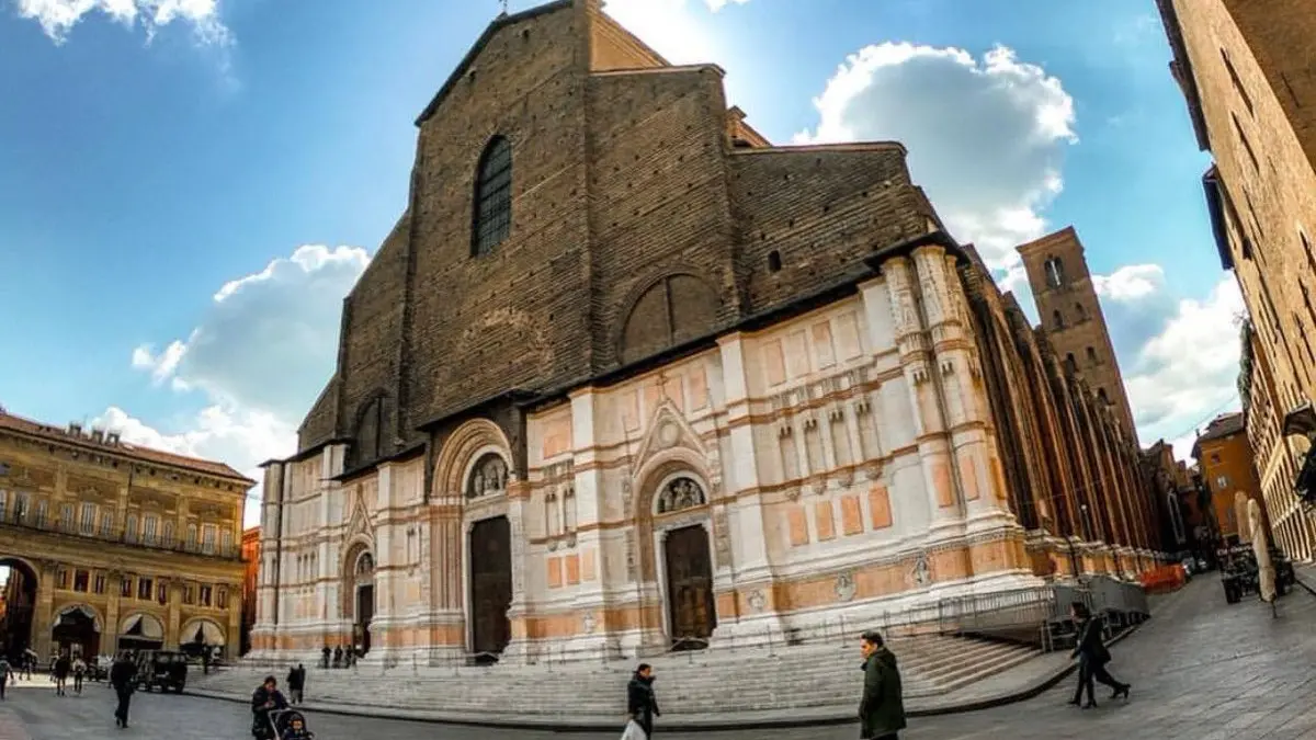 I gradini di San Petronio