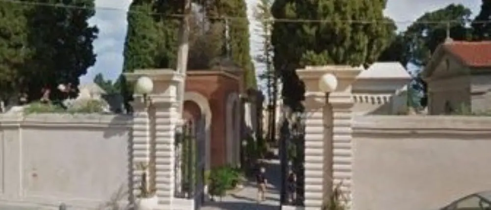 Tropea, la Commissione straordinaria affida la gestione dei servizi cimiteriali per due anni a una ditta di Gioiosa Ionica
