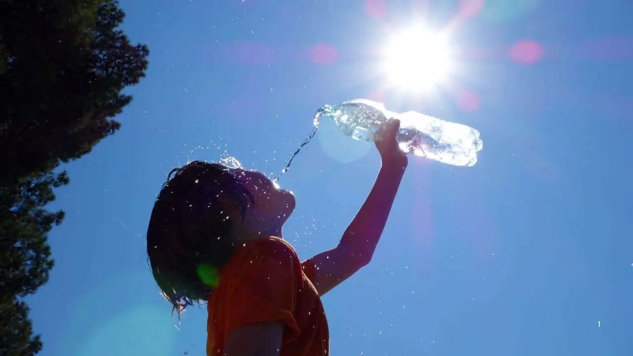 Meteo Cosenza, afa e caldo nel weekend con punte di 39 gradi: le previsioni\n
