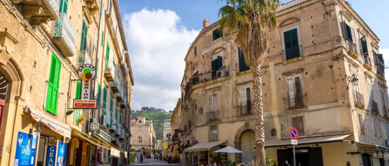 Tropea si fa… più bella: incentivi ai privati per interventi che uniscono sicurezza, decoro e tutela del territorio
