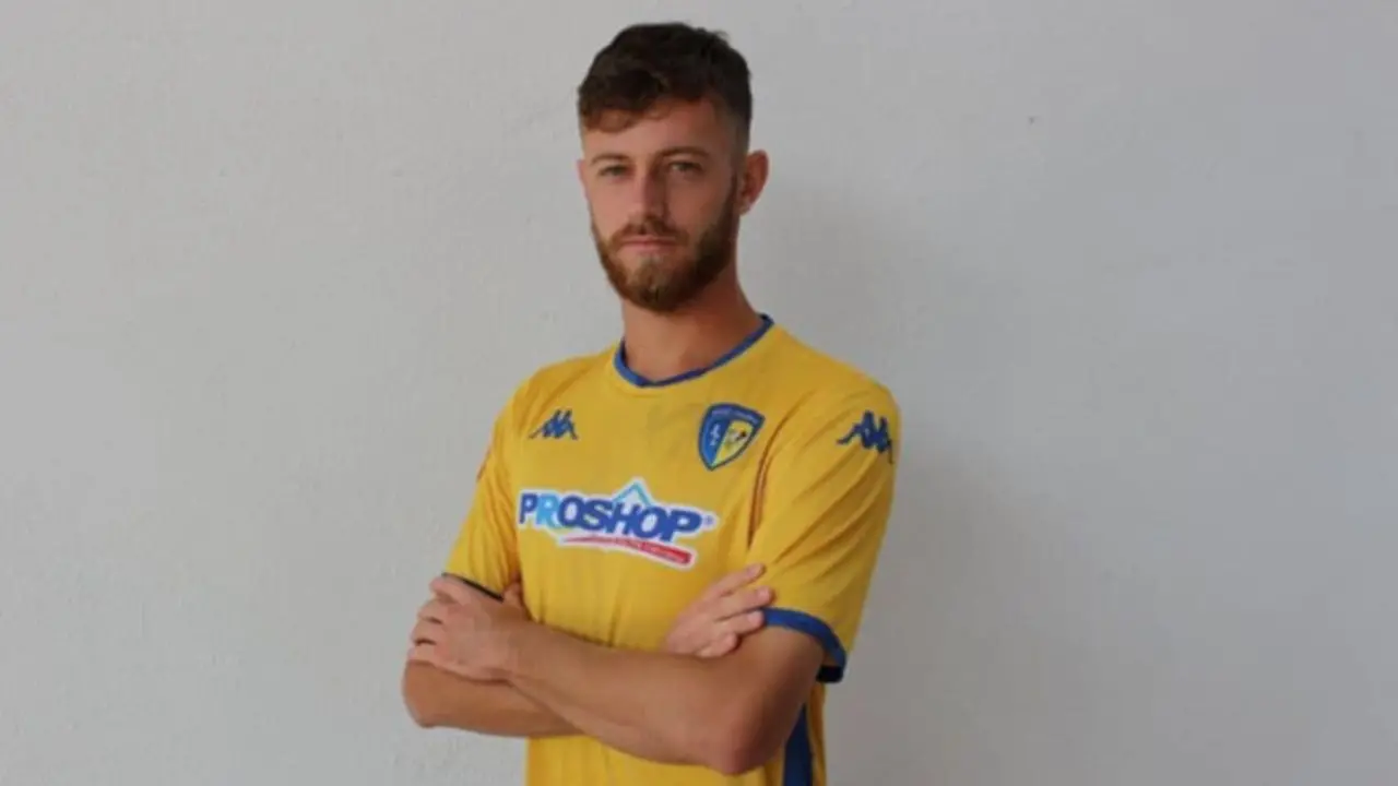 La campagna acquisti della Vibonese non si ferma più: annunciato anche l'ingaggio del difensore Aldo Caiazza