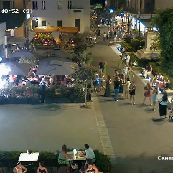 Contatore Enel esploso in piazza a Tropea, i sindacati denunciano: «Impianti obsoleti e personale stremato. Si investa sulla rete ora»