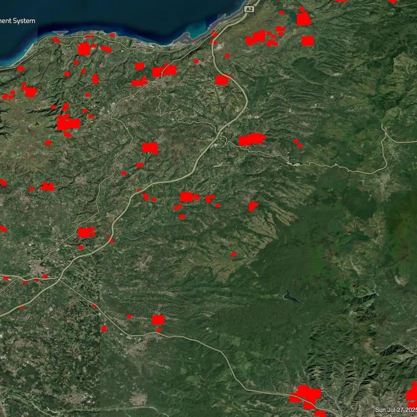 L’emergenza incendi in Calabria nelle immagini della Nasa: tra le zone più colpite il Vibonese e l’Aspromonte