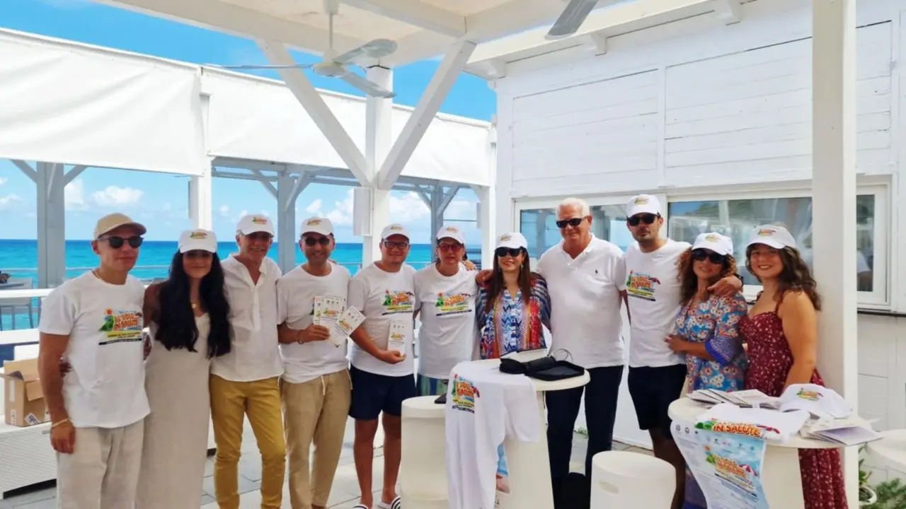 Abbronzatura sì, ma senza scottature: a Tropea una giornata dedicata alla salute in spiaggia tra consigli medici e prevenzione