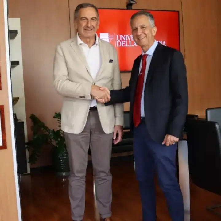 All’Unical arriva il chirurgo vibonese Bonavina, tra i maggiori esperti al mondo di patologie dell’esofago: «Tornare in Calabria? Una sfida»