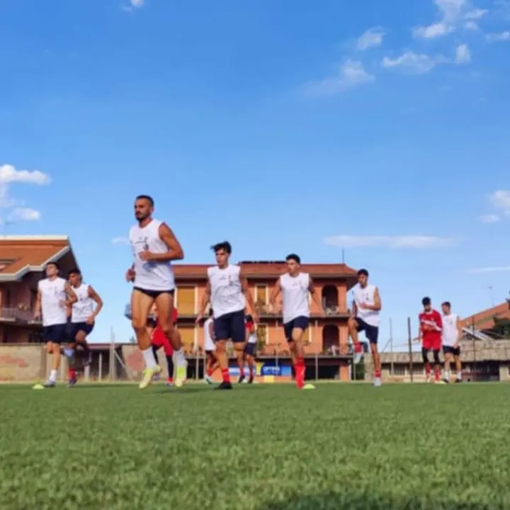 Vibonese, parte il ritiro in terra siciliana: 24 i convocati da mister Raffaele Esposito