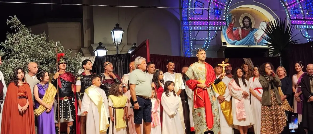 Fede e identità territoriale: successo per la rappresentazione teatrale sulla vita di San Pantaleone patrono di Limbadi