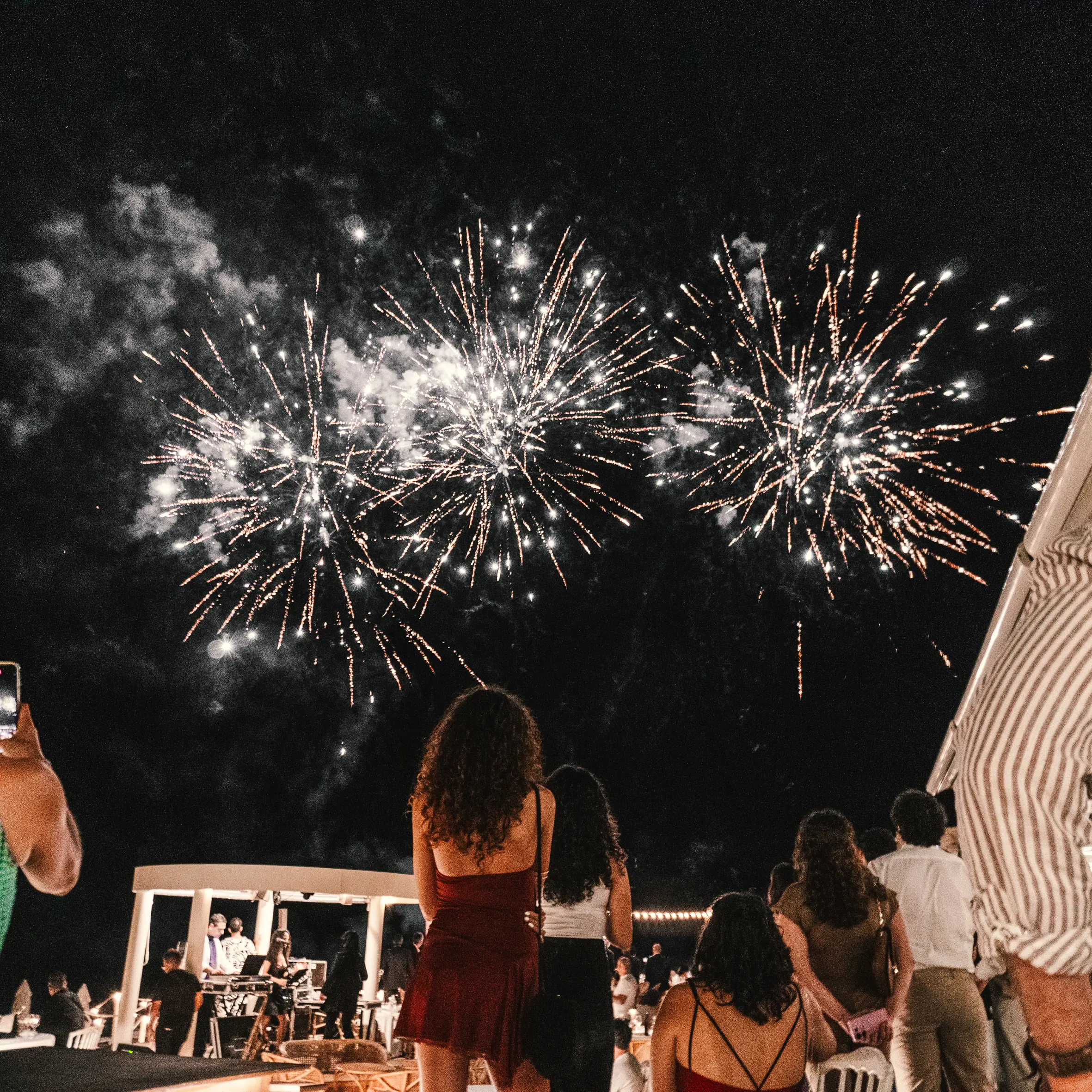 Ferragosto 2025 tra spettacolo, mare e divertimento: benvenuti in \"The Greatest Showman”