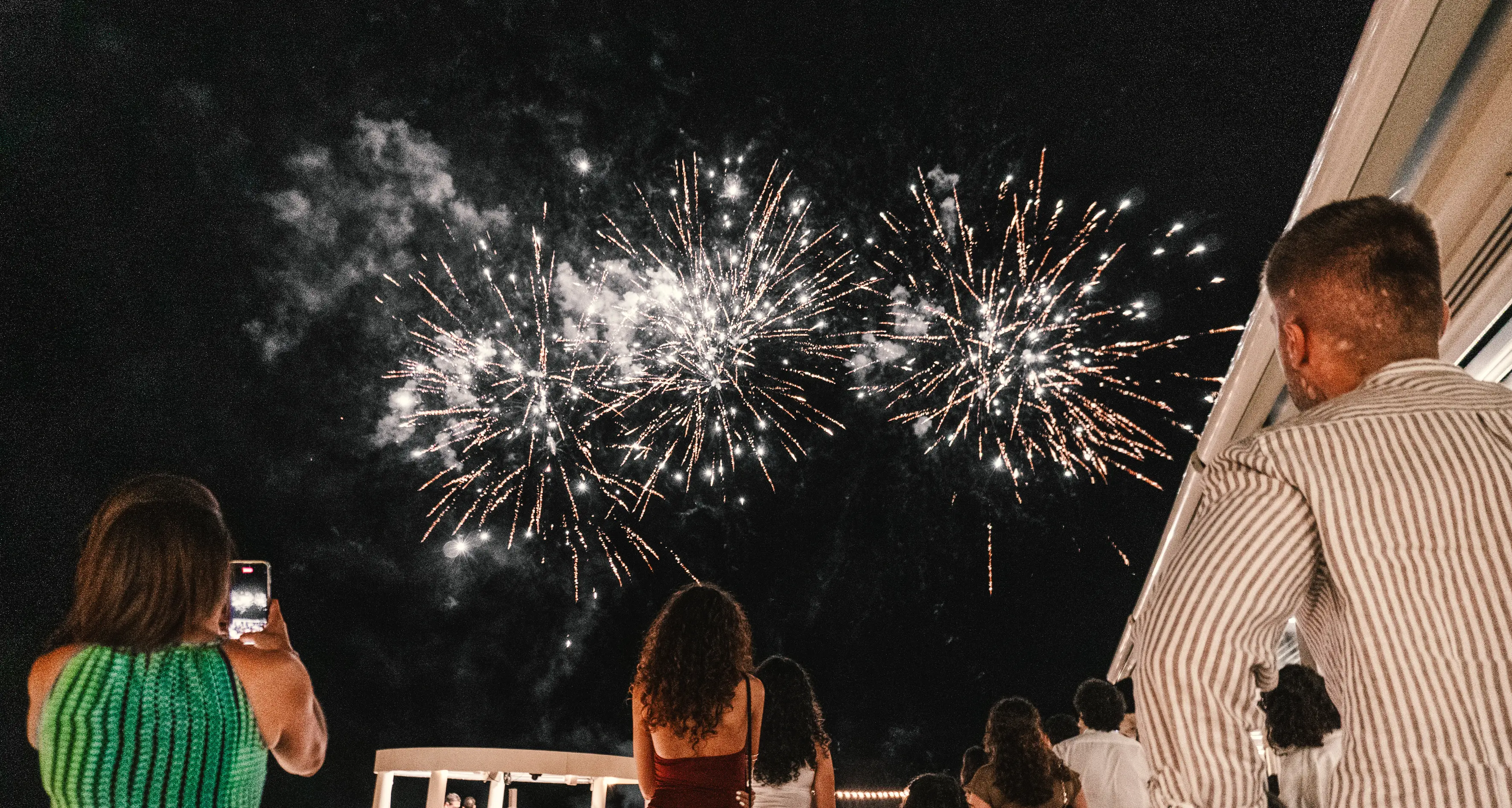 Ferragosto 2025 tra spettacolo, mare e divertimento: benvenuti in \"The Greatest Showman”