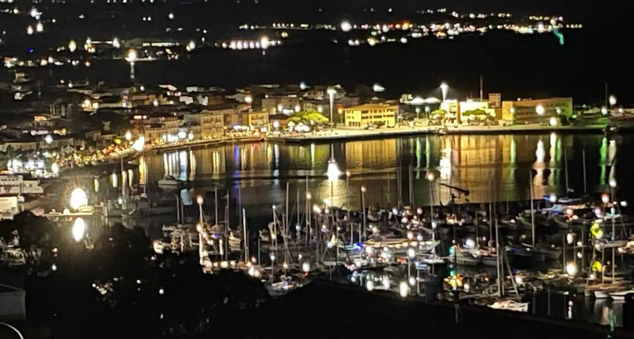 “Calici sotto le stelle” e “Un mare di birra”:\u00A0l'estate a Vibo Marina si accende con due serate tra degustazioni, musica e spettacoli