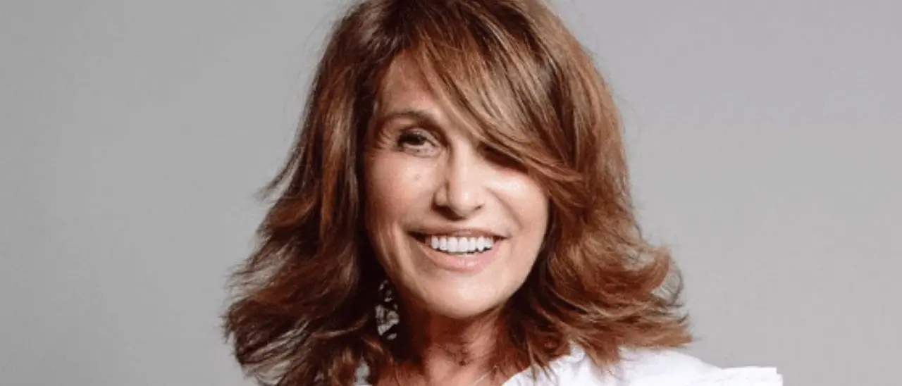 Tropea celebra la stilista Celestina Agostino, l'ambasciatrice della \"Terra Rossa di Calabria\" sarà ospite della Società Dante Alighieri