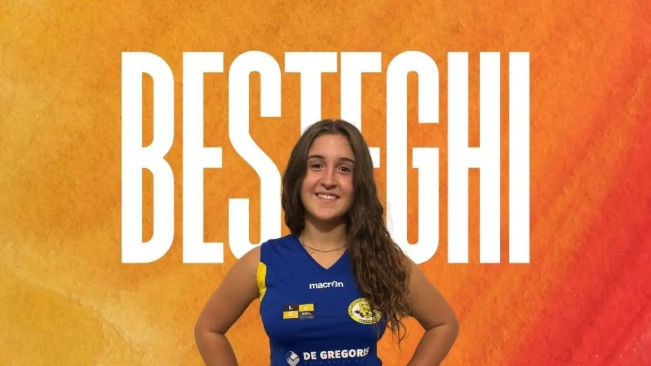 Volley, la 21enne bolognese Arianna Besteghi è la nuova palleggiatrice della Tonno Callipo: «Voglio crescere e dare il mio contributo»