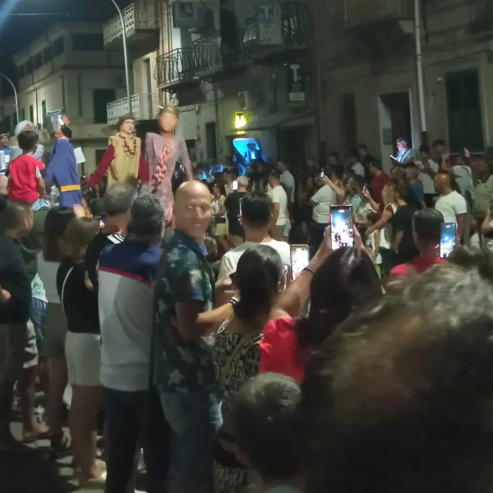 Mileto, folla record e entusiasmo travolgente per il Raduno dei Giganti 2025 – FOTO