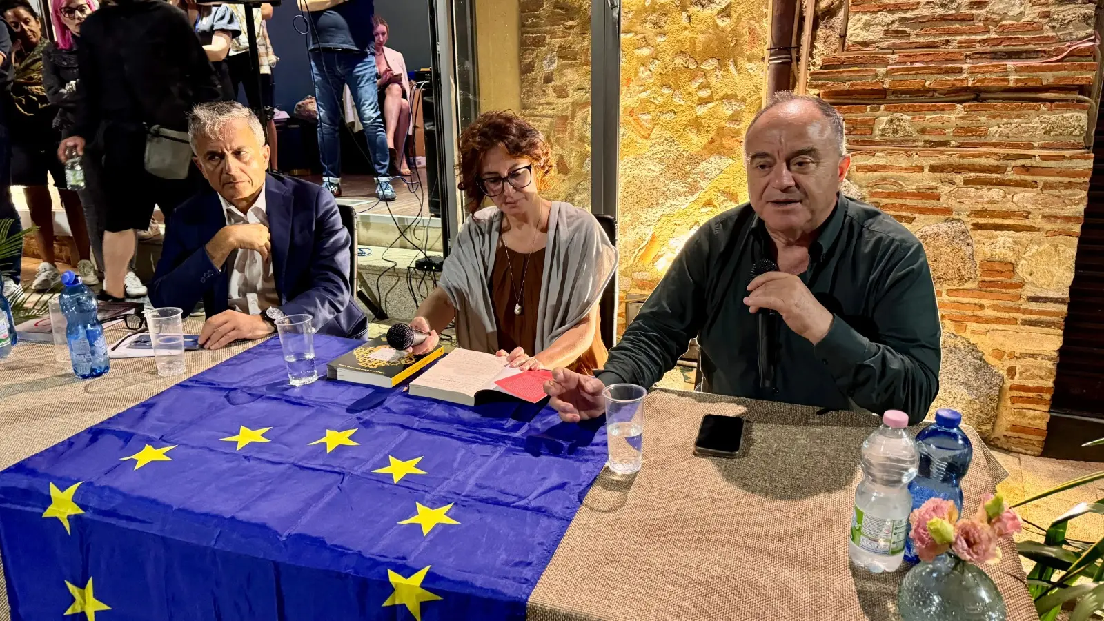 Gratteri a Nicotera batte anche il nubifragio: «È bello tornare dove abbiamo ridato speranza alla gente contro la ’ndrangheta»