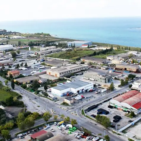 Mare inquinato a Portosalvo, il sindaco di Vibo emana il divieto di balneazione nei pressi del canale San Michele