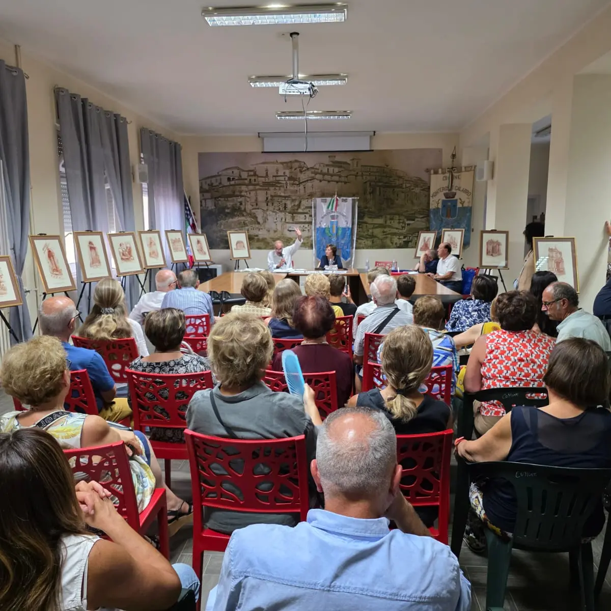 Monterosso celebra la sua storia con la mostra Narrazioni Grafiche di Wilma Pipicelli