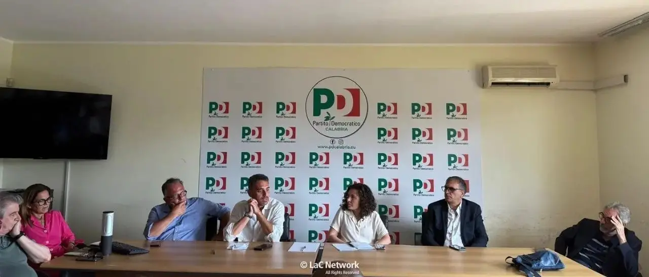 Il campo largo ratifica la candidatura di Tridico, Irto: «Dodici partiti insieme, risultato strordinario». E arrivano i primi sondaggi