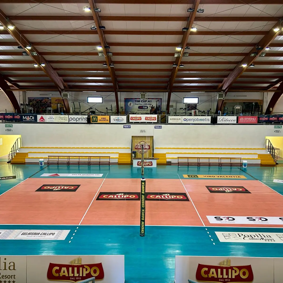 PalaValentia senza manutenzione, il gruppo Cuore Vibonese: «Comune indifferente. Se la Callipo Volley va via danno incalcolabile»\n