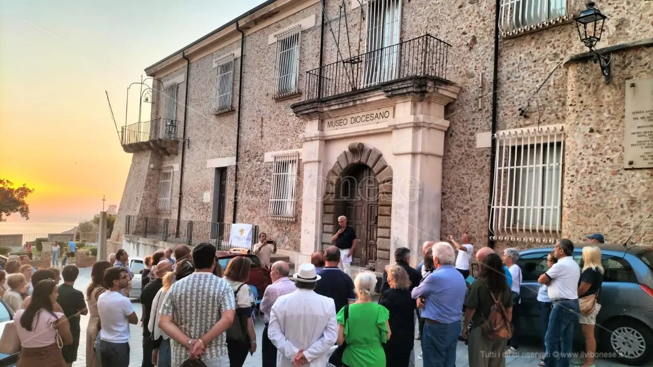 Museo diocesano di Nicotera chiuso da sette anni, Adilardi (FdI): «Patrimonio storico straordinario, urge la sua riapertura»