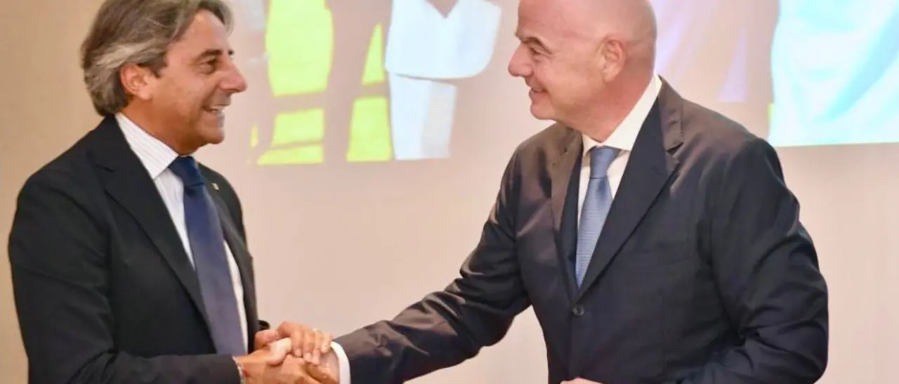 Il presidente della Fifa Gianni Infantino in Calabria per il Premio Granillo: «Onorato di tornare nella terra delle mie origini»