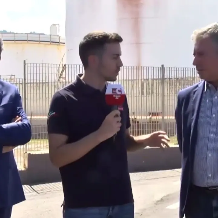 Depositi a Vibo Marina, Comune e azienda ribadiscono: «Sì alla delocalizzazione». Ma Italia Nostra alza il tiro: «Porto Salvo è sacrificabile?»