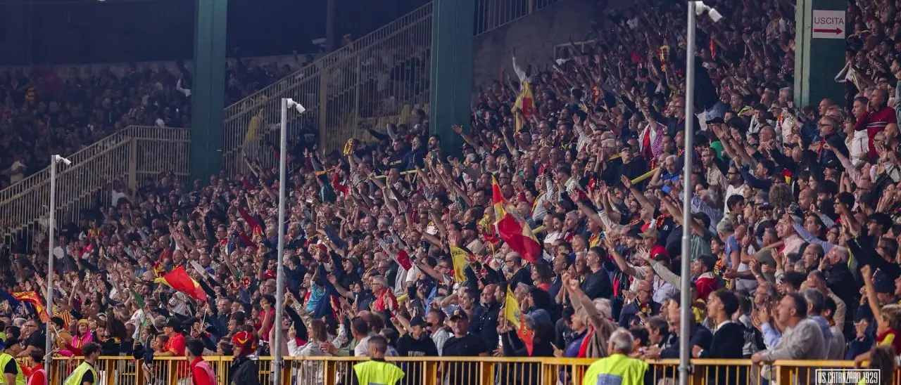 Catanzaro-Carrarese, partita la prevendita per la gara valida per la terza giornata di Serie B