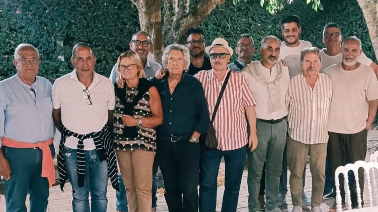 Vibo, ex alunni e docenti dell'Alberghiero lanciano la sfida: «I protagonisti di ieri e di oggi insieme per raccontare la nostra scuola»