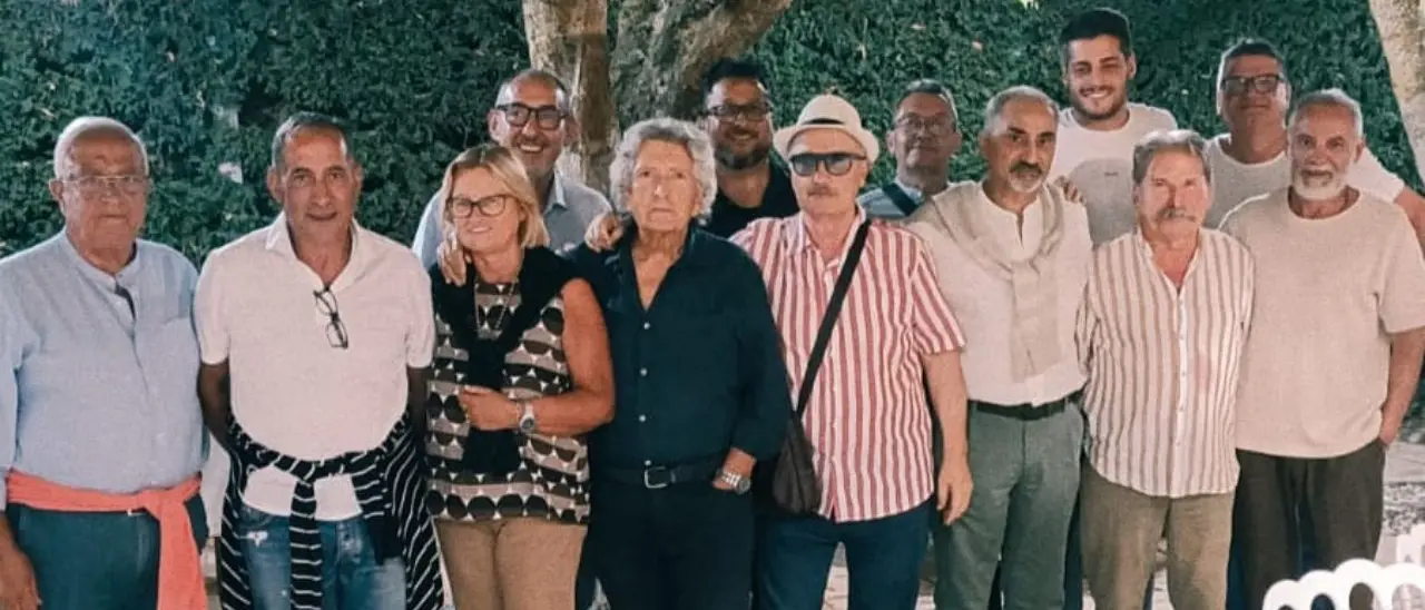 Vibo, ex alunni e docenti dell'Alberghiero lanciano la sfida: «I protagonisti di ieri e di oggi insieme per raccontare la nostra scuola»