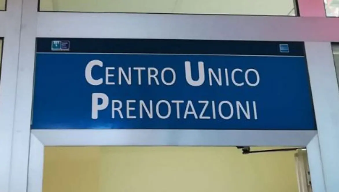 Cosenza, la denuncia di un malato oncologico: «Costretto ad aspettare il 6 giugno 2026 per una PET»\n