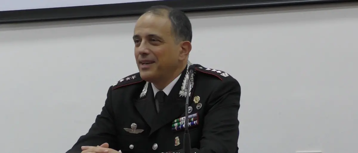 Catanzaro, il\u00A0saluto del comandante provinciale dei carabinieri:\u00A0«Lascio un territorio bellissimo per il gran cuore della gente»\n