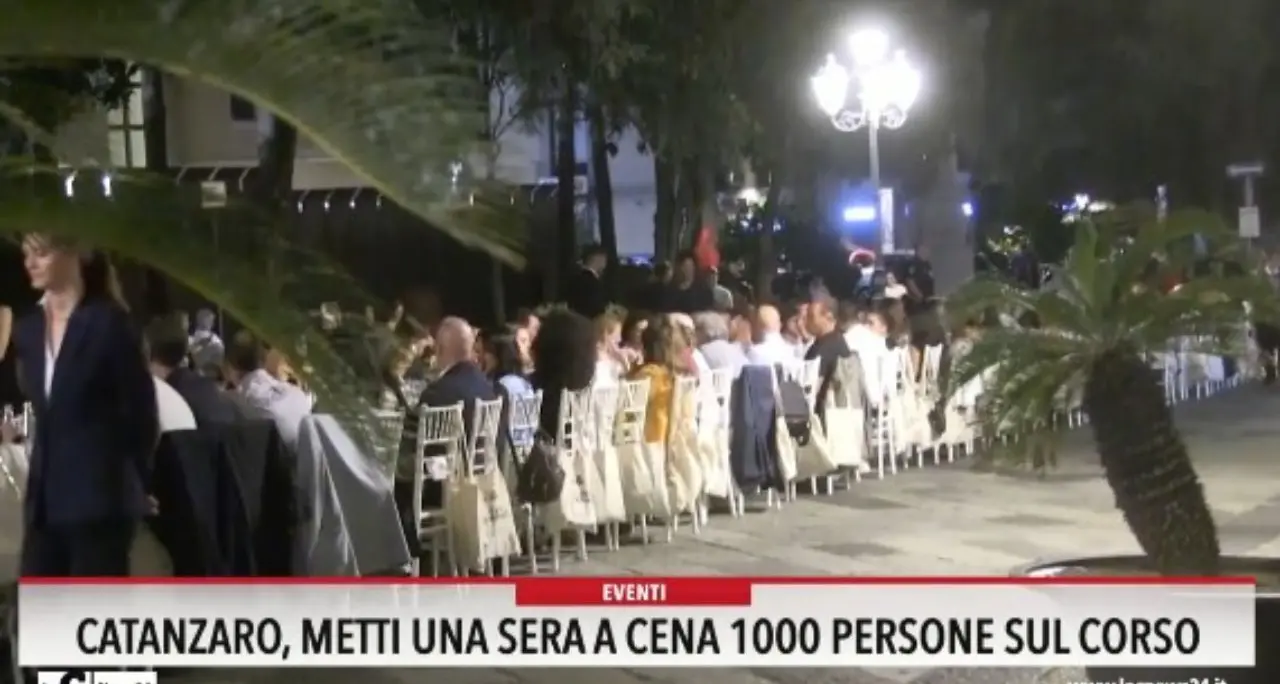 Catanzaro, metti una sera a cena 1000 persone sul corso