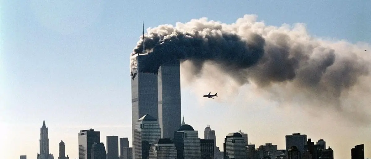 L’11 settembre, il giorno che cambiò per sempre (e non in meglio) il mondo. Oggi quel fantasma rischia di tornare\n