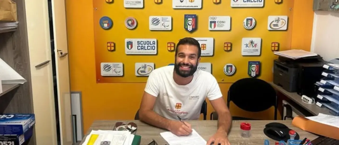 Dilettanti, il lungo calvario è finalmente finito: il Sant'Onofrio riabbraccia l'attaccante Domenico Defina\n