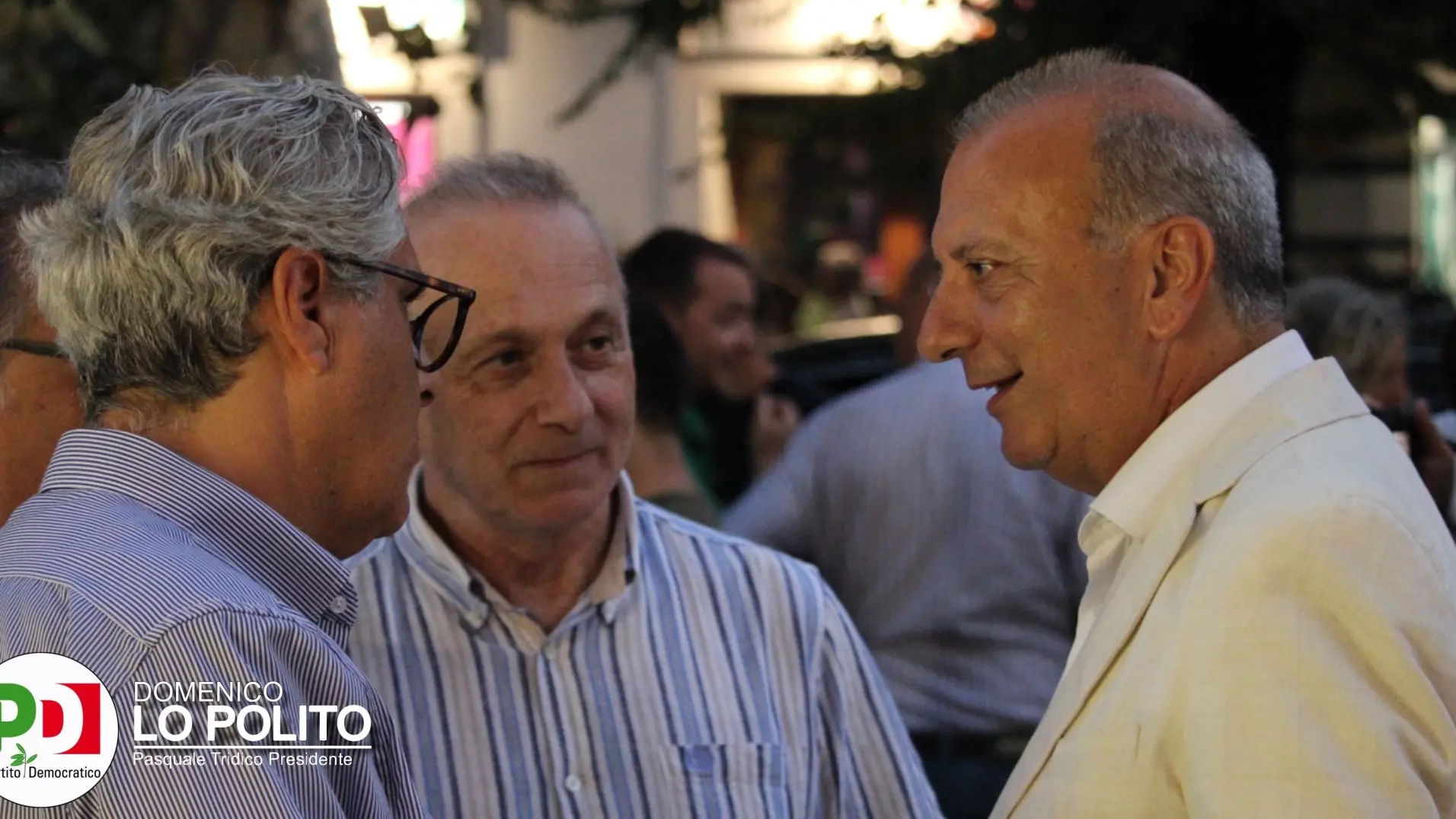 Nella foto a destra, Mimmo Lo Polito candidato alle Regionali con il Pd