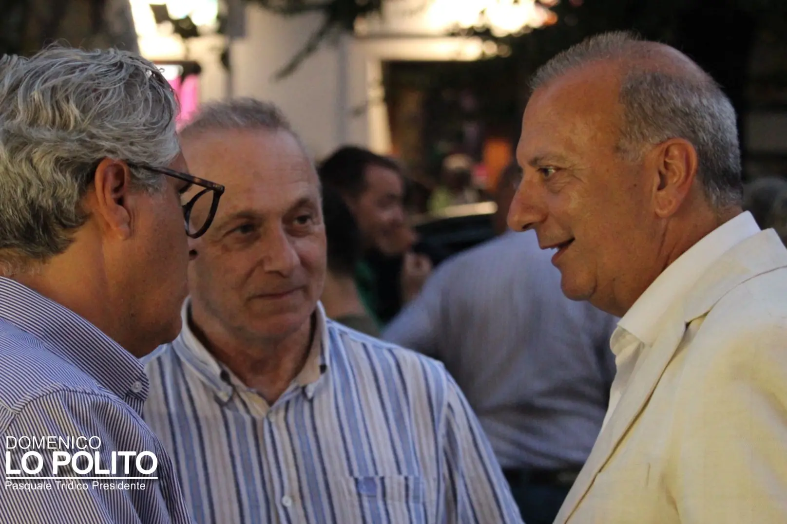 Nella foto a destra, Mimmo Lo Polito candidato alle Regionali con il Pd