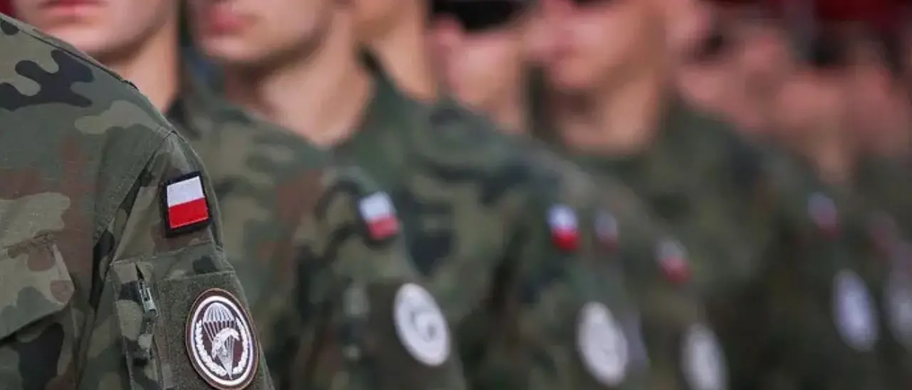 Guerra in Ucraina, Varsavia invia 40mila soldati ai confini con la Bielorussia\n