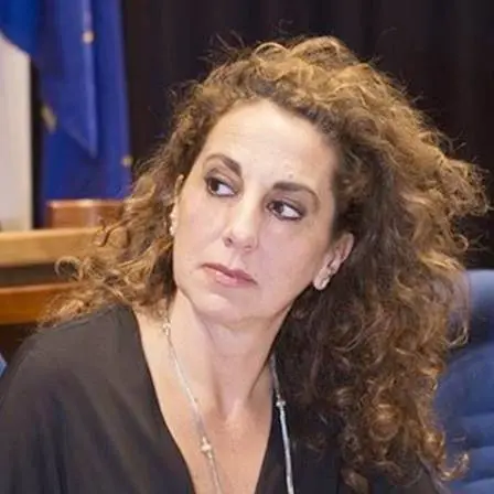 Comitato Tridico attacca Wanda Ferro: «Candidatura surreale. Mai nella storia\u00A0un sottosegretario\u00A0in una competizione amministrativa»\n