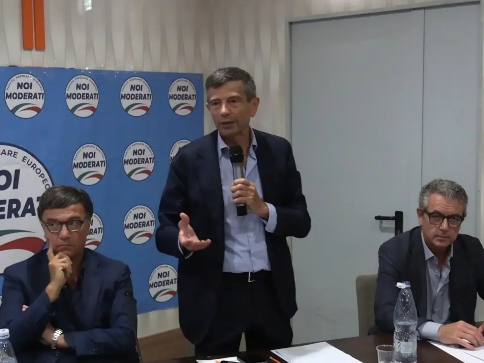 Lupi a Lamezia per presentare le liste di Noi Moderati: «Saremo la vera sorpresa alle urne, obiettivo è avere almeno due consiglieri»