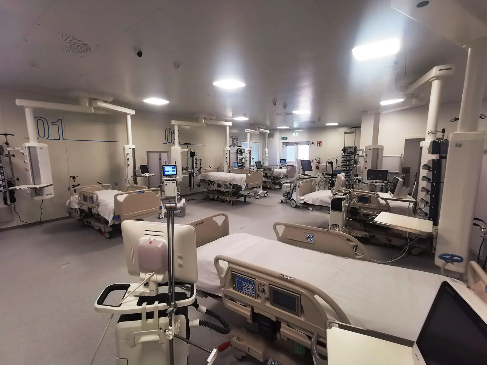 Lamezia, attivato il nuovo modulo di Terapia intensiva dell’ospedale San Giovanni Paolo II: 10 posti in più\n
