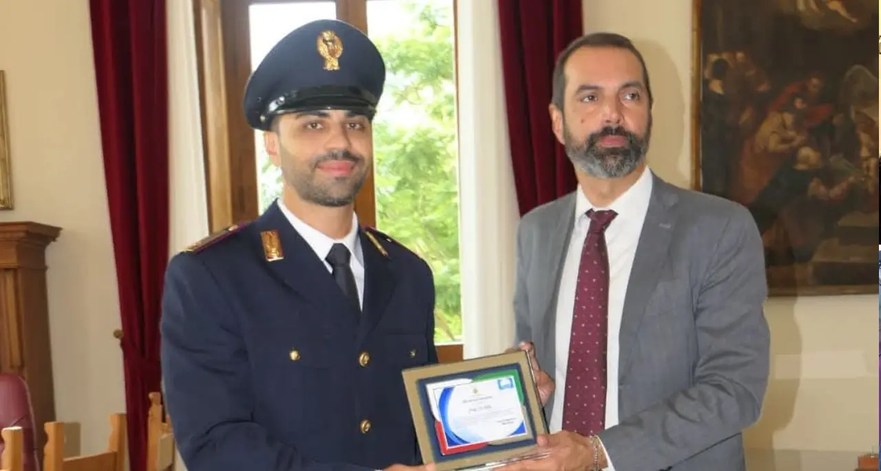 Salva un uomo in mare:\u00A0il sindaco di Messina ringrazia Fausto, il poliziotto eroe del commissariato di Gioia Tauro\u00A0\n