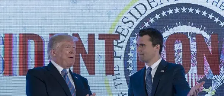 Trump: «Preso il killer di Kirk». Ma sull’omicidio restano ombre e\u00A0domande. Le scritte sulle pallottole sono un indizio o un depistaggio?\n