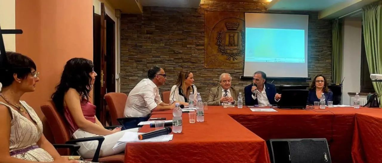 Soriano, presentato il romanzo Kumpa-We: essere albini in Africa tra superstizione, dolore e riscatto\n