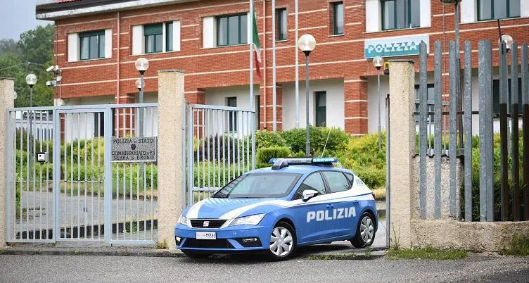 Serra, rissa in strada tra cinque donne: tutte arrestate, due sono dovute ricorrere al Pronto soccorso\n