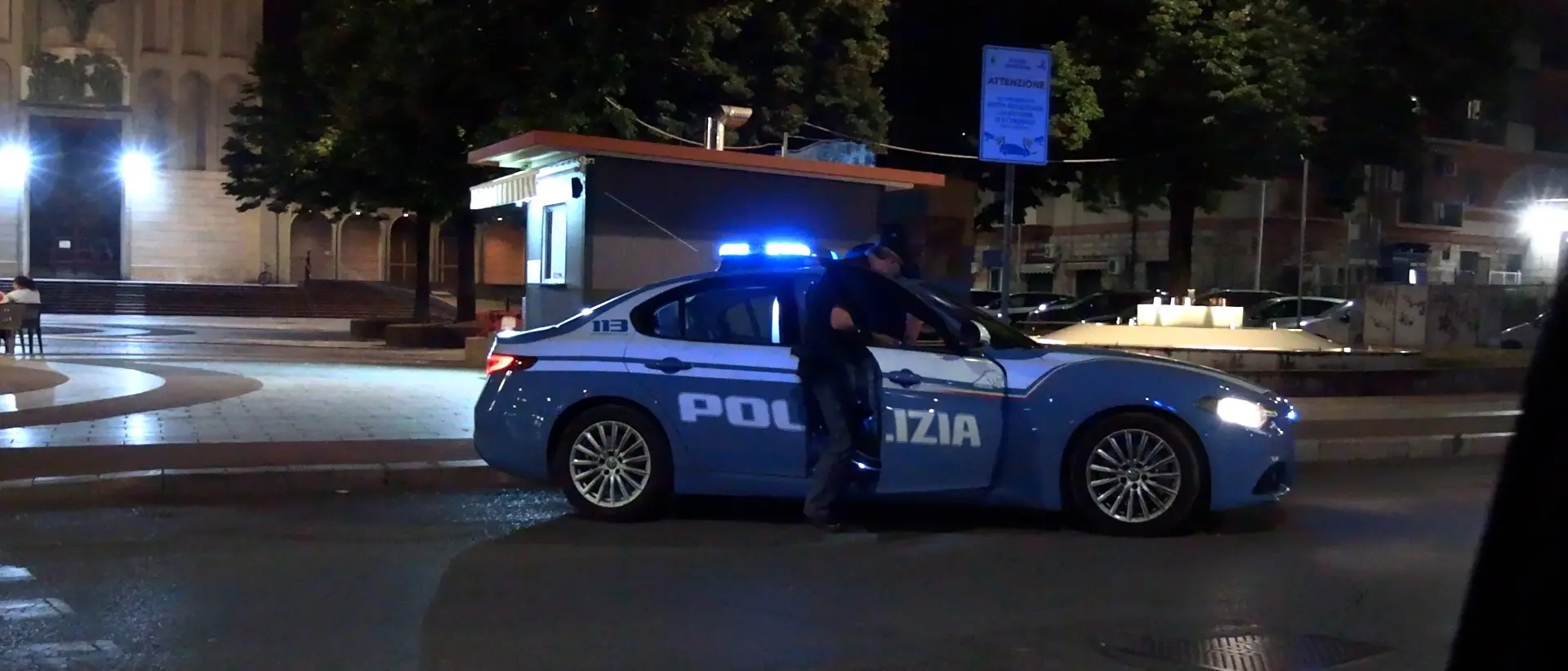 Cosenza, una denuncia per resistenza a pubblico ufficiale e possesso di droga