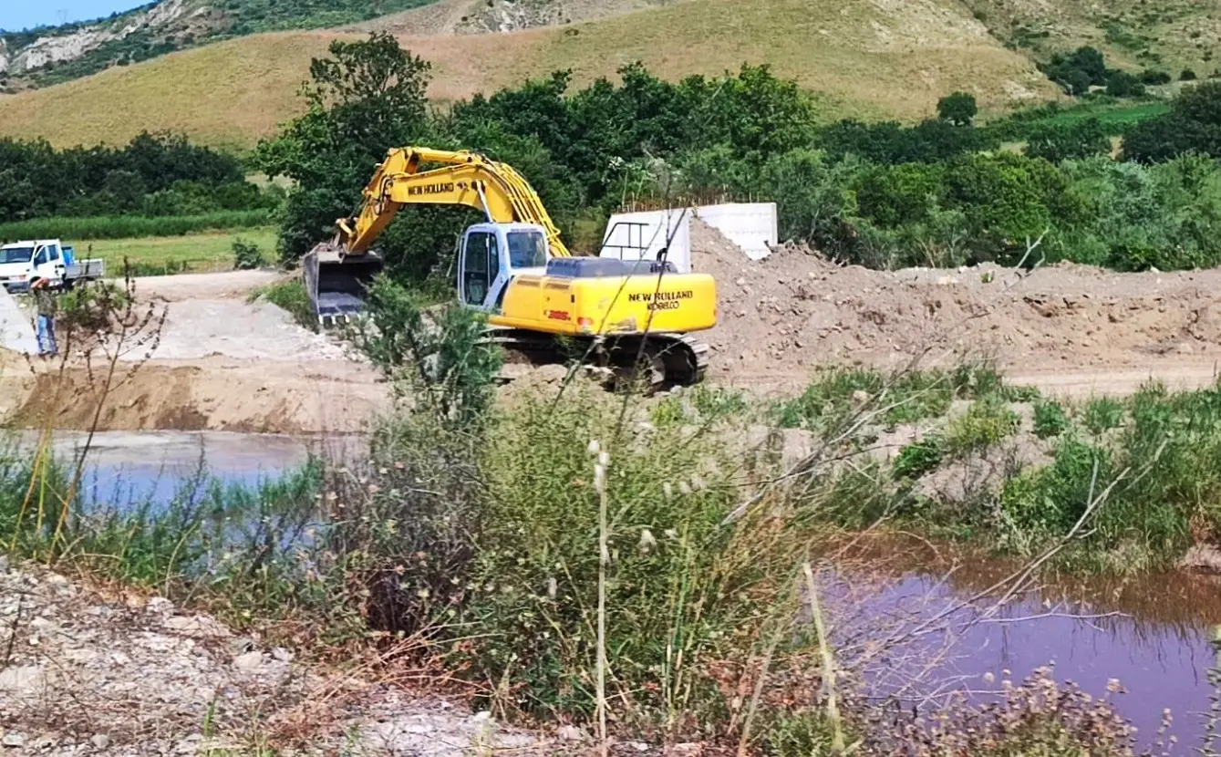 Discarica Scala Coeli, Cuparo (M5s): «È la nostra battaglia. La valle del Nicà non è una periferia da sacrificare»\n