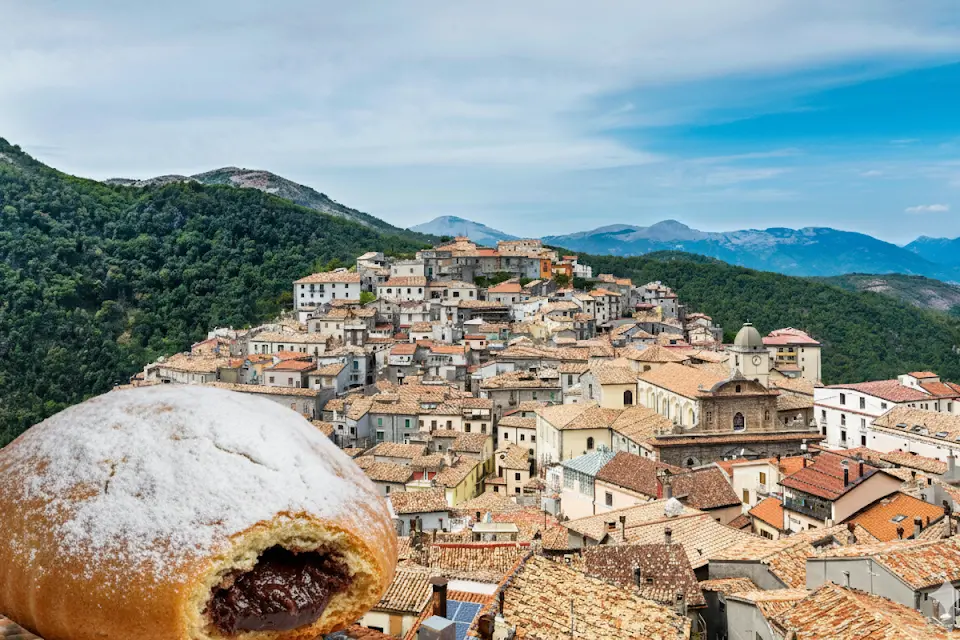 Weekend goloso a Mormanno: la Festa del Bocconotto è pronta a conquistare il Pollino\n