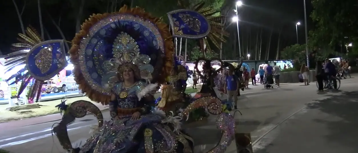 A Soverato si accende la magia con la Festa dei colori, l’evento sbarca per la prima volta in Calabria\n