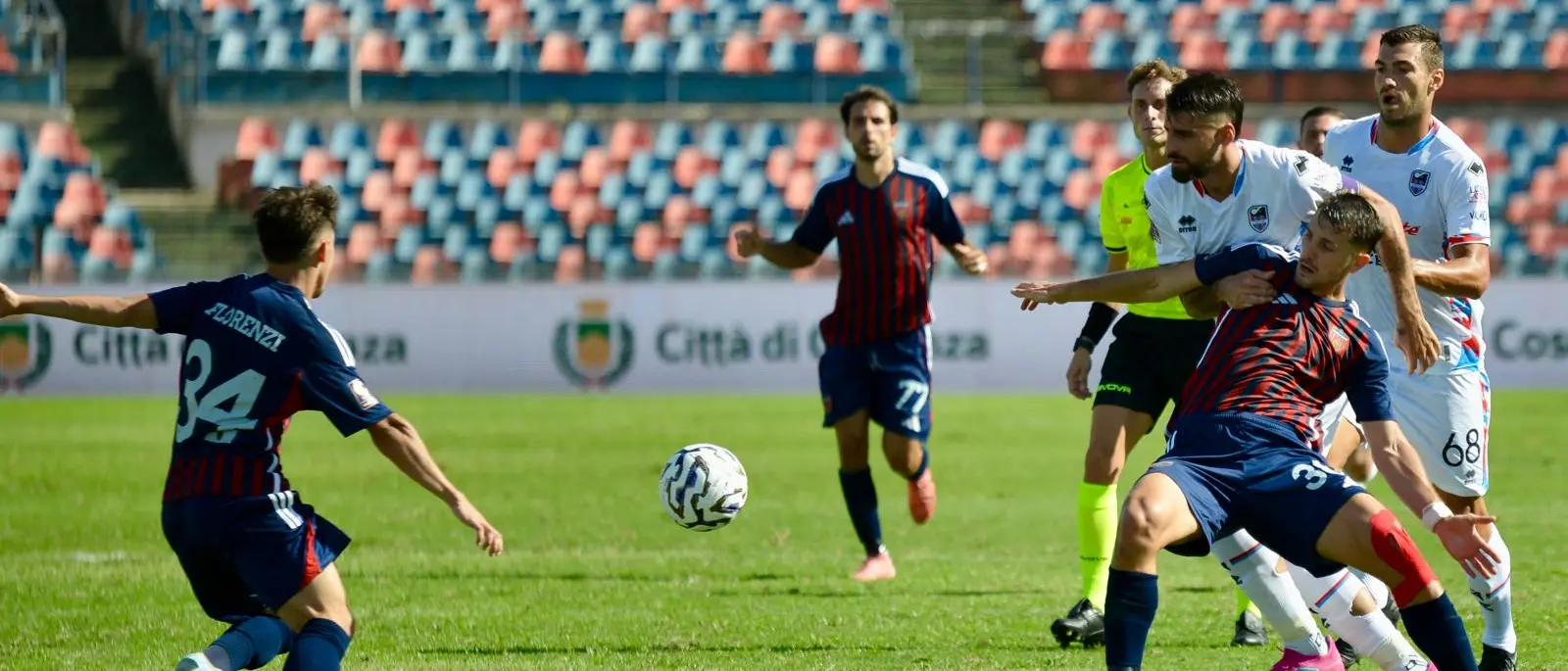 Cosenza, il calendario: Catania e Bari subito, poi Crotone a novembre\n