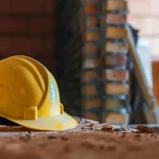 L’Italia dei cantieri e delle strade killer: 781 morti sul lavoro nel 2025\n