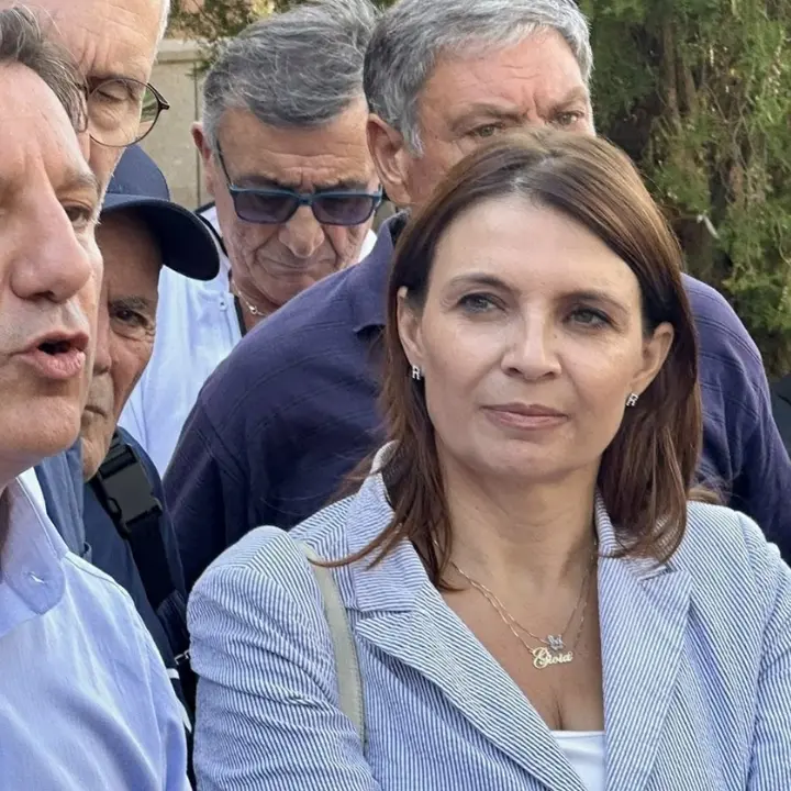 Regionali, Rosellina Madeo (Pd): «Anche per curarsi\u00A0bisogna andare fuori, ecco la Calabria che lascia Occhiuto»\n